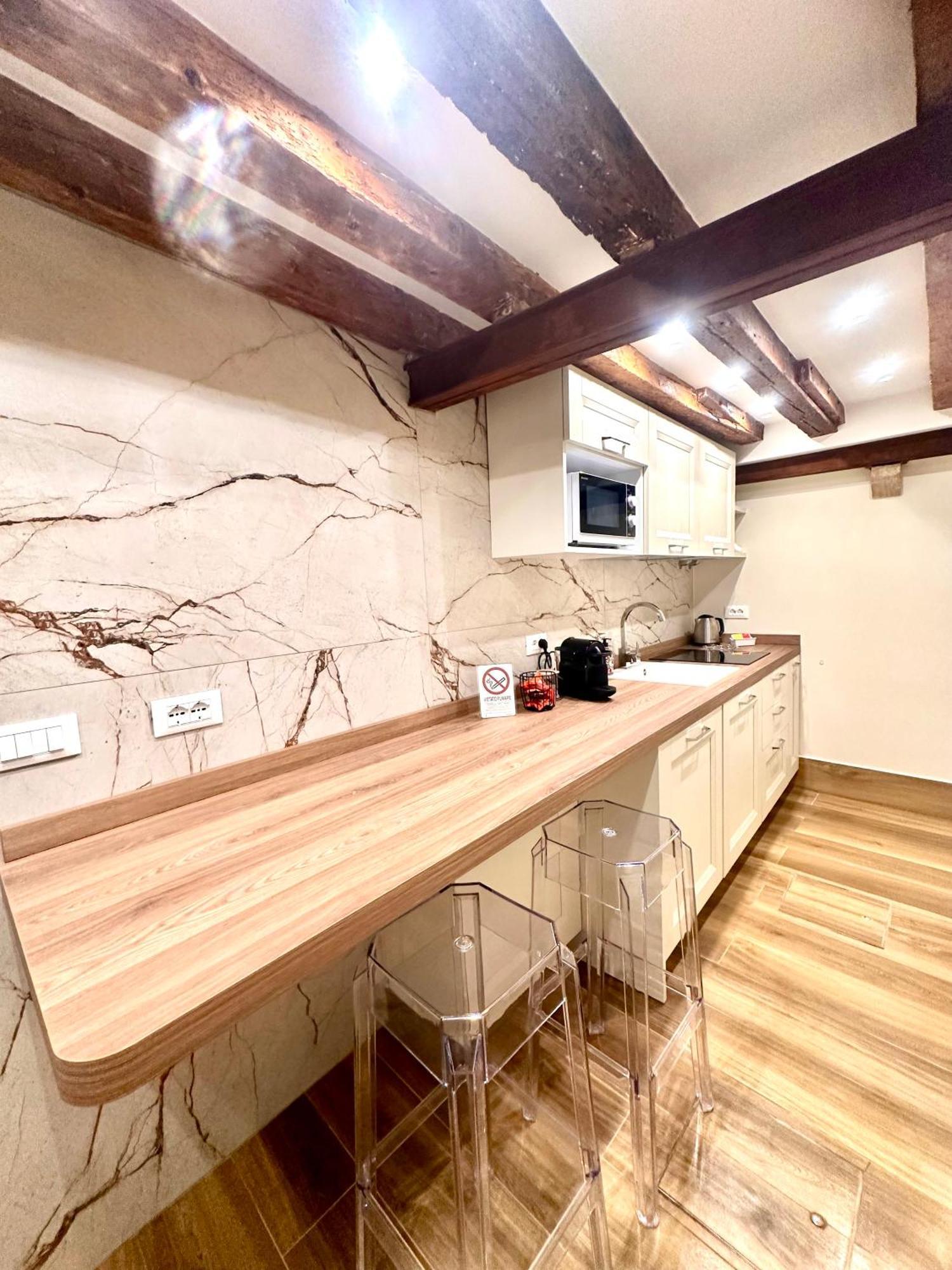 Mhh 2391 Appartement