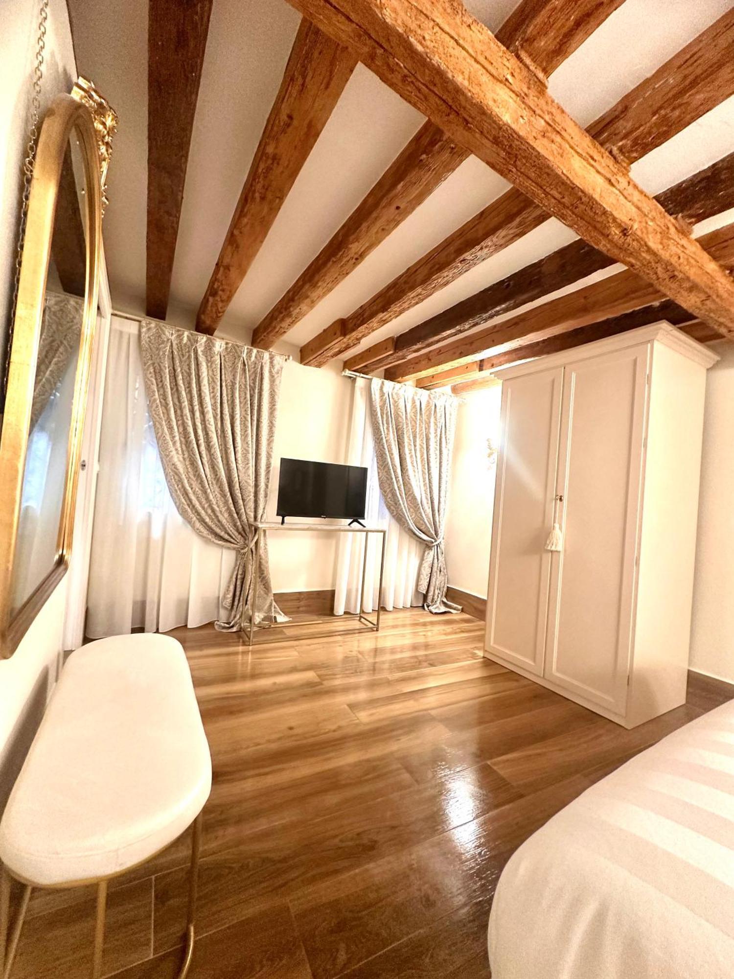 Mhh 2391 Appartement